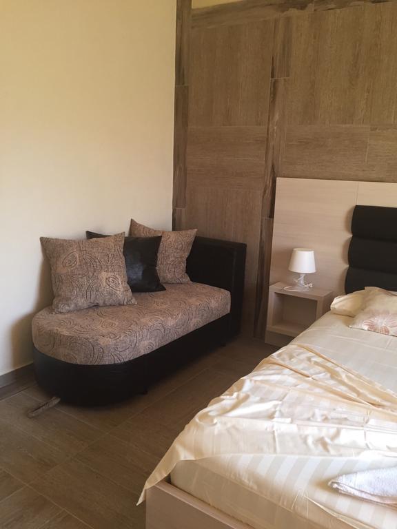 Guesthouse Liamra Улцинь Экстерьер фото